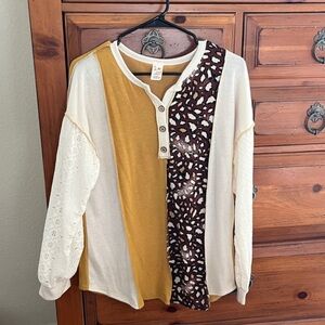 7th Ray Tan and Cream Top with Lace Detail NWOT